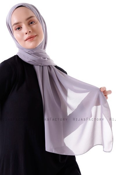 Hadise - Grau Chiffon Hijab