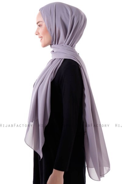 Hadise - Grau Chiffon Hijab