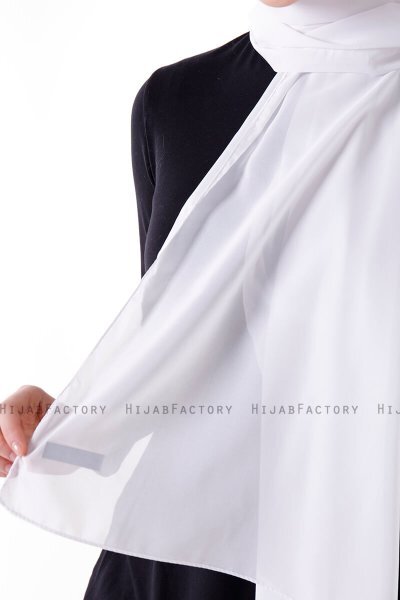 Hadise - Weiß Chiffon Hijab