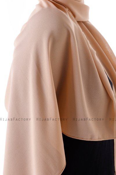 Hadise - Gold Chiffon Hijab