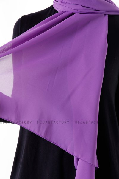 Hadise - Lila Chiffon Hijab