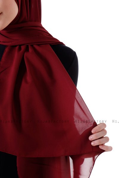 Hadise - Dunkel Bordeaux Chiffon Hijab