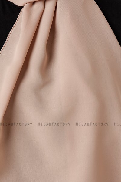 Hadise - Dunkel Beige Chiffon Hijab