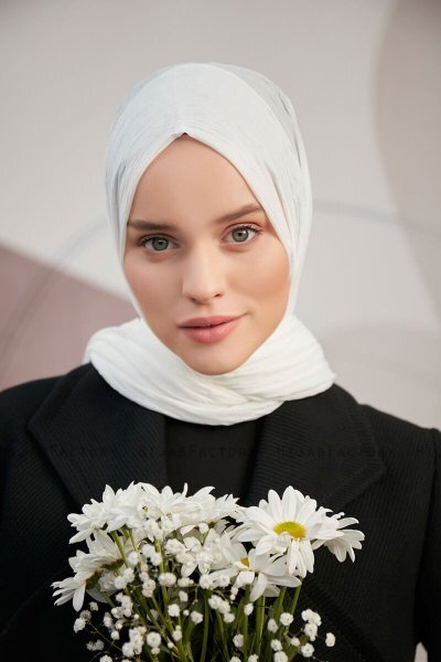 Serap - Creme Bamboo Crash Hijab