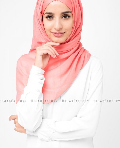 InEssence - Nougat Viskos Hijab från Silk Route